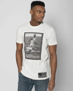 SPORT AND ICON BHT - Jesse Owens Photo Tee