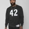 Jackie Robinson 42 Black Sweatshirt SPORT AND ICON 2 Jackie Robinson 42 Black Sweatshirt SPORT AND ICON