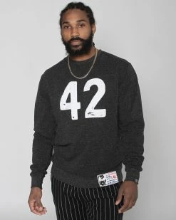 Jackie Robinson 42 Black Sweatshirt SPORT AND ICON