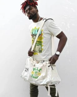 NEW ARRIVALS Pelé Brasil #10 Ivory Duffle Bag